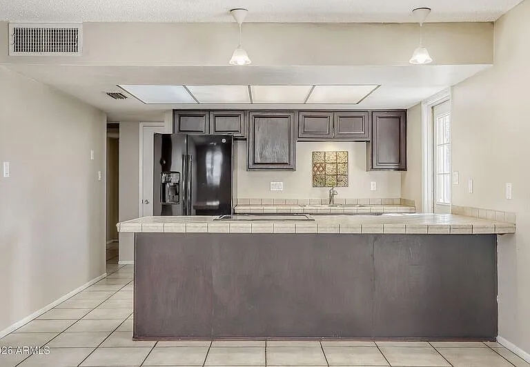 921 E Campus Dr — Photo 16