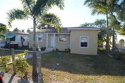 2nd image of 430 SW 11th Ave