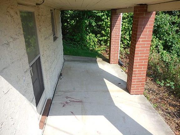 2nd image of 226 Greensburg Pike