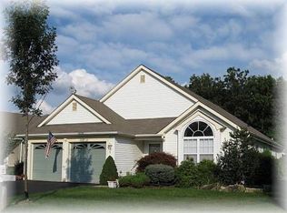 37 Oakmont Rd, Lakewood, NJ 08701