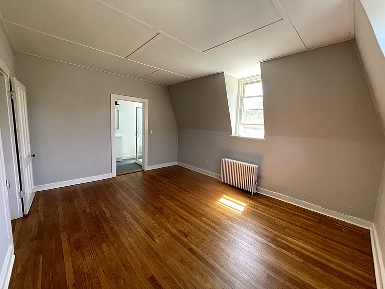 4 Main St #5 — Photo 15