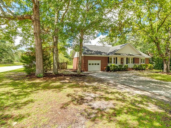 4th image of 1521 Pine Valley Dr