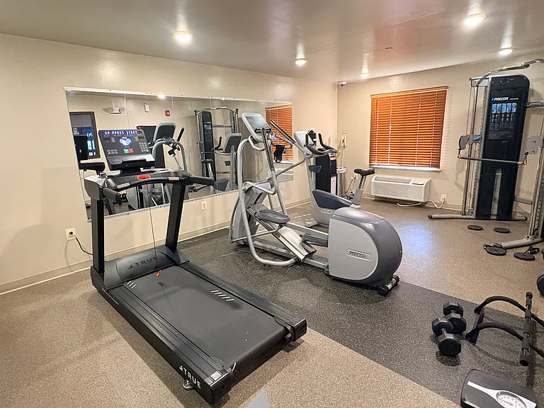 1455 Carl D Silver Pkwy #125 — Photo 4