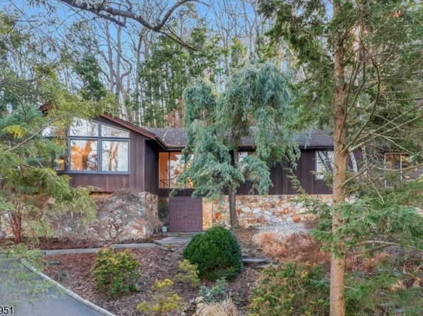 635 Omaha Way, Franklin Lakes Boro, NJ 07417