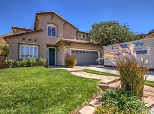 28326 Brookview Ter, Santa Clarita, CA 91350
