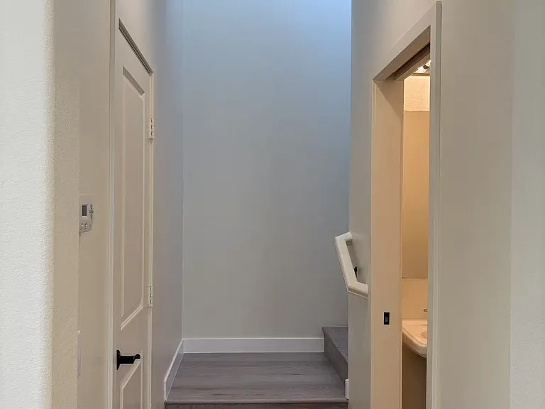 563 S Casita St — Photo 13