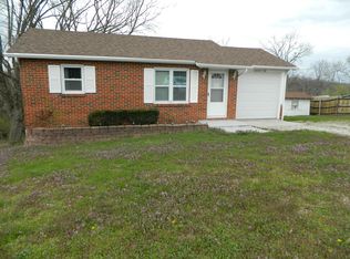 2407 N Creasy Springs Rd, Columbia, MO 65202