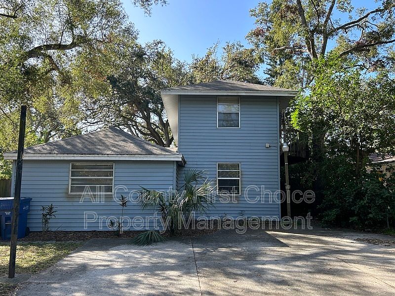 1st image of 705 6th Ave NE APT A