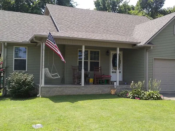 305 Four Pines Dr, Troy, TN 38260