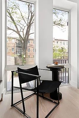 4th image of 89 Douglass St APT 1