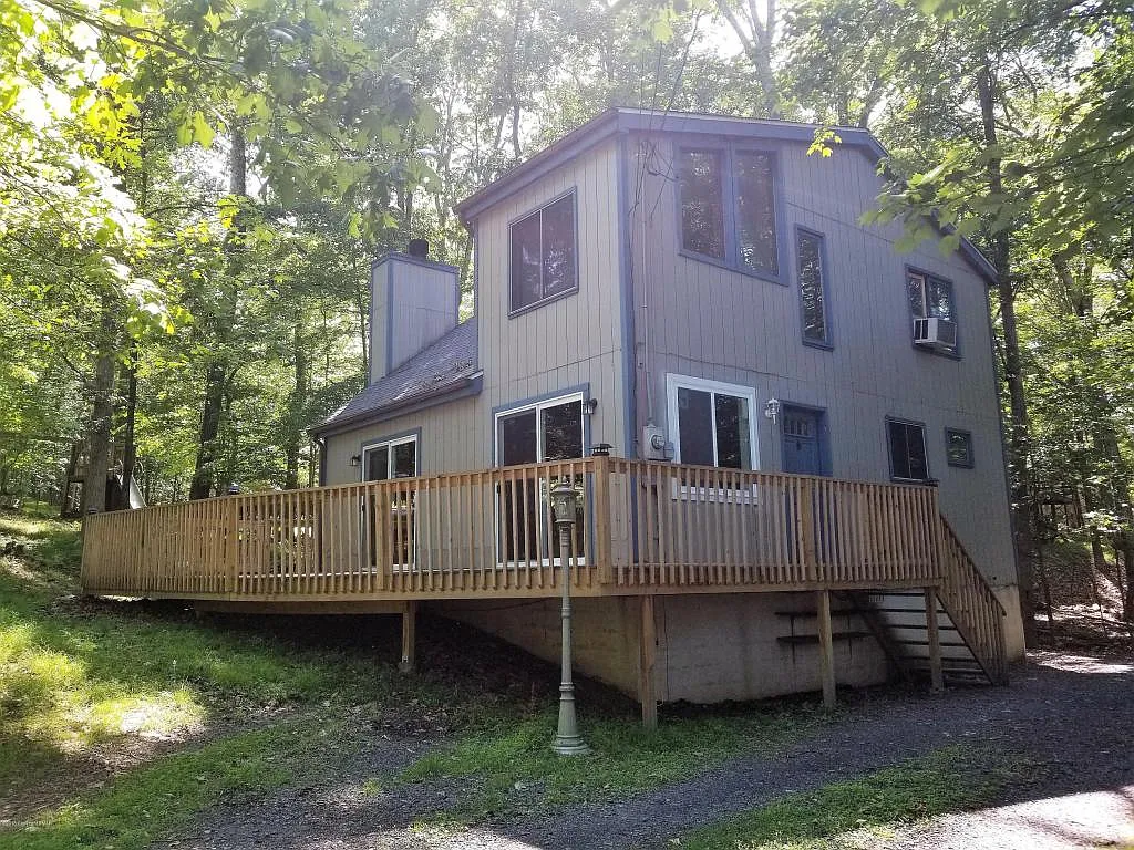269 Overlook Dr photo 1