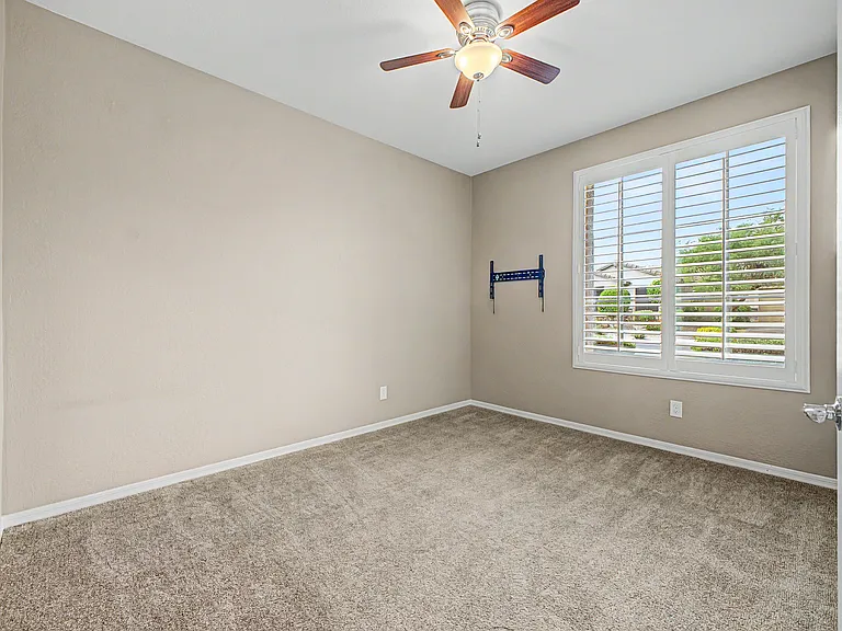 2539 W Rabjohn Rd — Photo 33