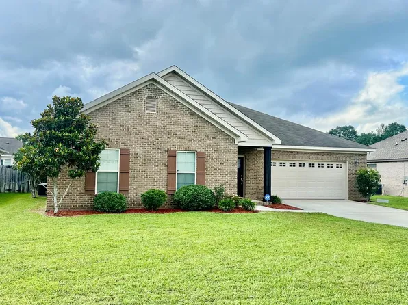 102 Middlebury Ct, Dothan, AL 36301