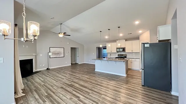 228 Patriot Dr — Photo 23