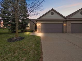 2283 Meadow Brook Ct, Walled Lake, MI 48390