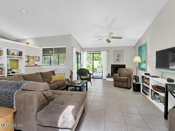 5th image of 2017 INDIAN SPRINGS Drive