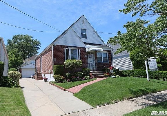 4th image of 617 Albert St