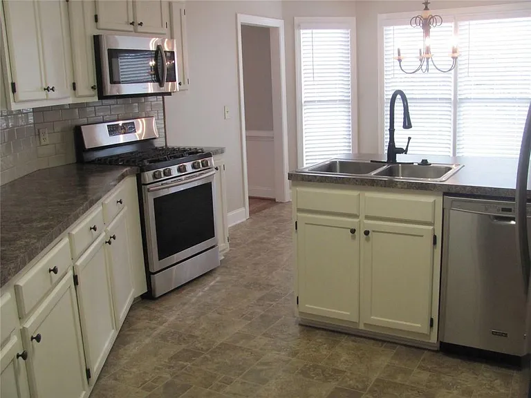 3383 Conley Downs Dr — Photo 10