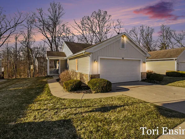 1421 Trailview Dr, Greenville, MI 48838