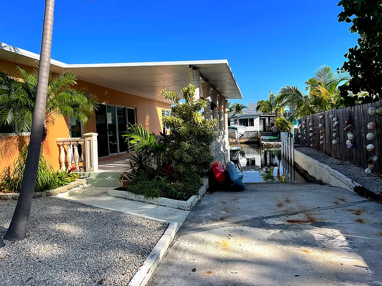 64 Seagate Blvd — Photo 49