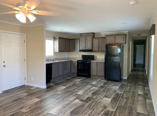 120 Town Ln, Fayetteville, GA