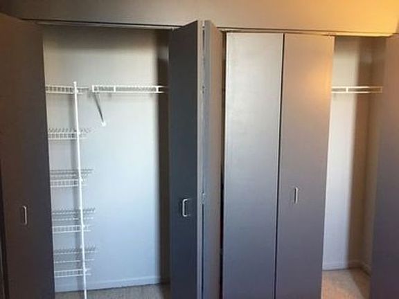 5th image of 645 N Kingsbury St APT 2407