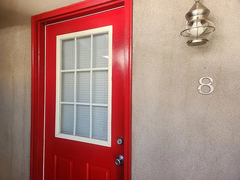 212 San Clemente Ave NW — Photo 24