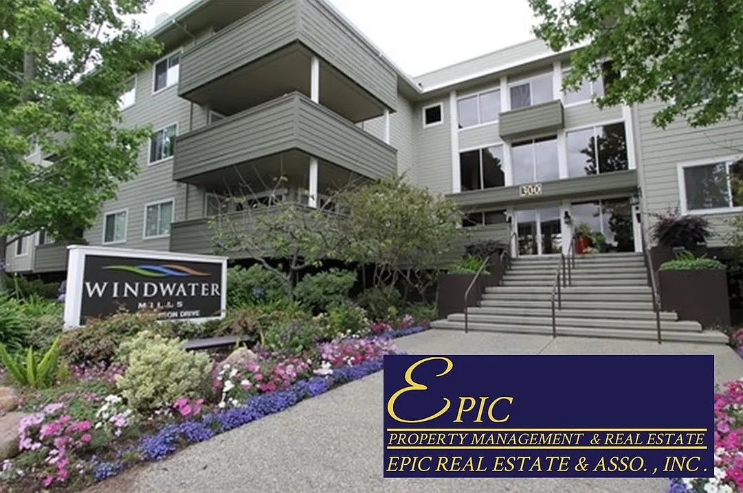 Epic Rea: Condo W/Parking & Community Pool Close To Bart & Schools — Photo 1