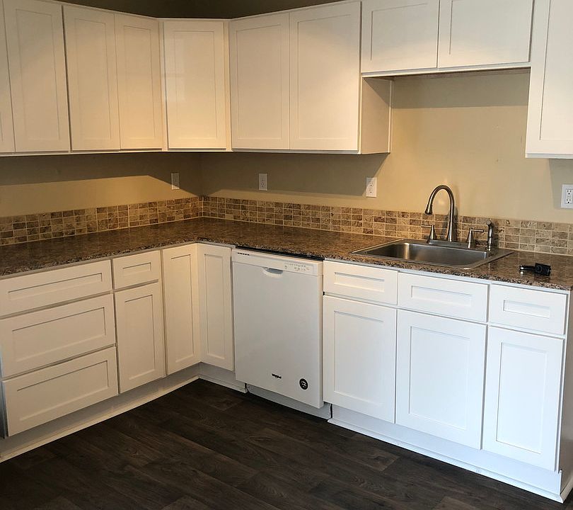 hei5586 21 & 27 NE 5th St Gresham OR Zillow