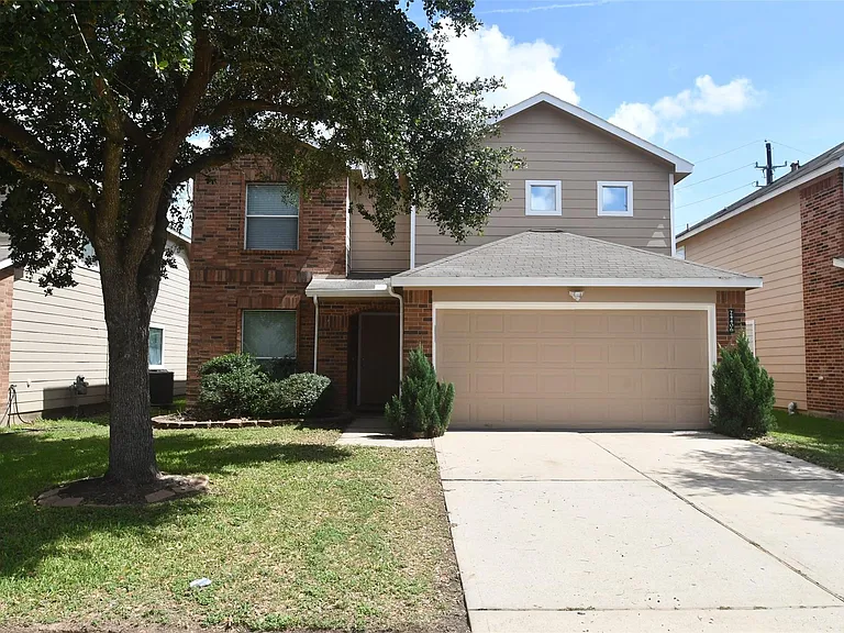 24406 Lakecrest Village Dr — Photo 1