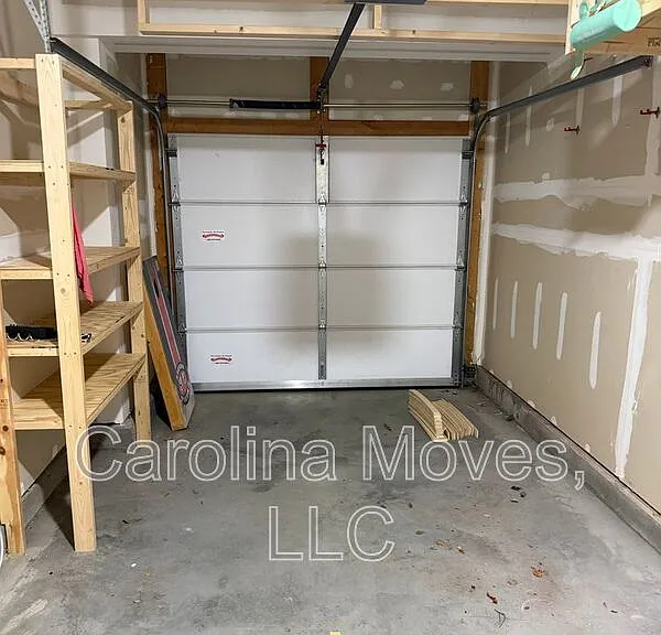 479 Woodbark Ct — Photo 12