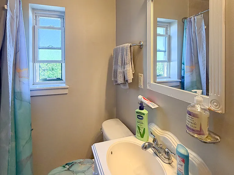 2615 4th St NE #204 — Photo 16