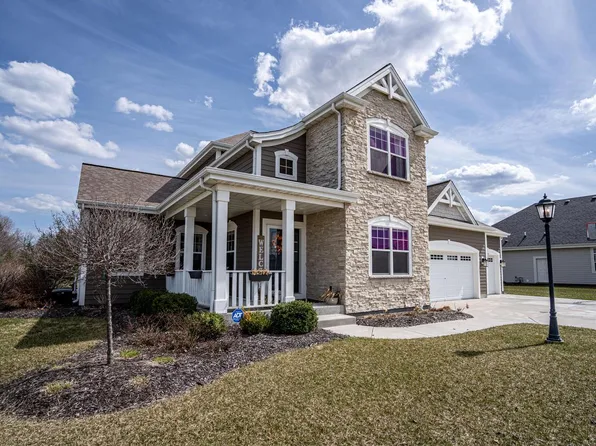 10920 North Highlander DRIVE, Mequon, WI 53097