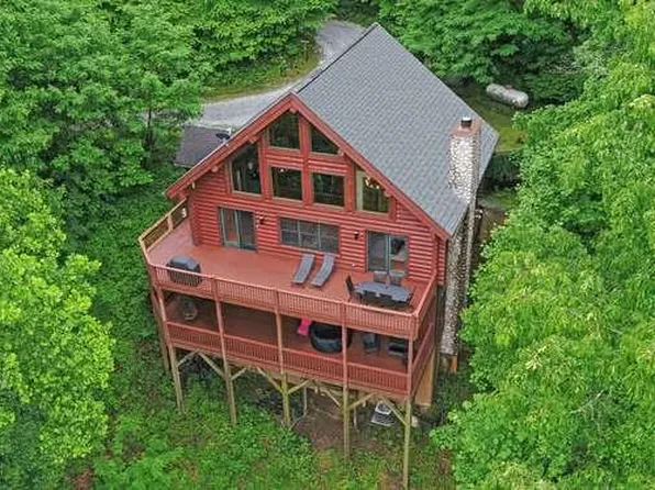 135 Ridge Top Dr, Topton, NC 28781