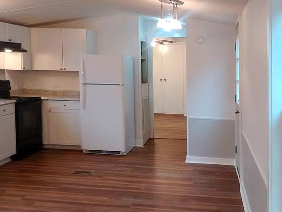 Brand new kitchen cabinets, new refrigerator