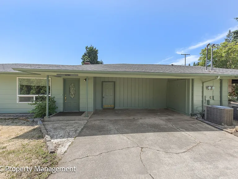 4780 Cody Ave — Photo 3