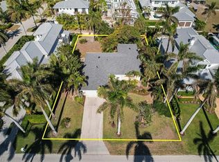 535 14th Ave S, Naples, FL 34102