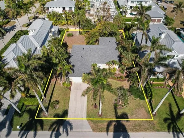 535 14th AVE S, NAPLES, FL 34102