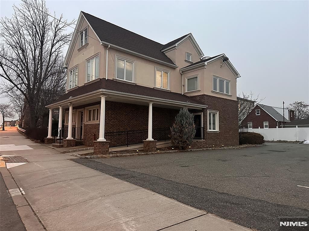 233 Midland Ave #113, Garfield, NJ 07026 | Redfin, image size:1024x768