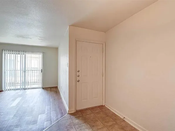 8100 Creekbend Dr APT 114, Houston, TX 77071