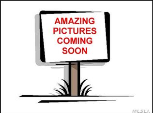 1049 Rosedale Rd, Valley Stream, NY 11581