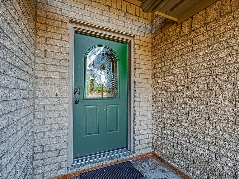 7135 Woodland Oaks — Photo 5