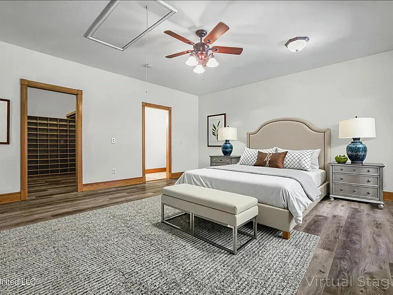 15301 Parker Rd — Photo 38