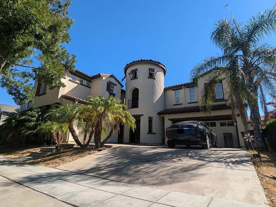 132 S Estados St