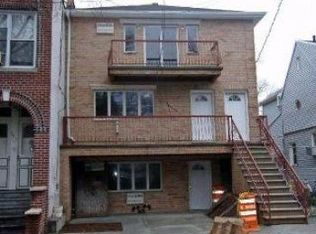 70 15th St, Brooklyn, NY 11215