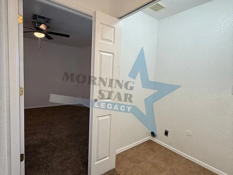 Spacious 2 bedroom floor plans! — Photo 14