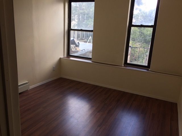 2nd image of 1235 Broadway APT 5