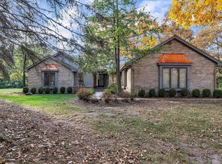 4159 Ladysmith St, West Bloomfield, MI 48323