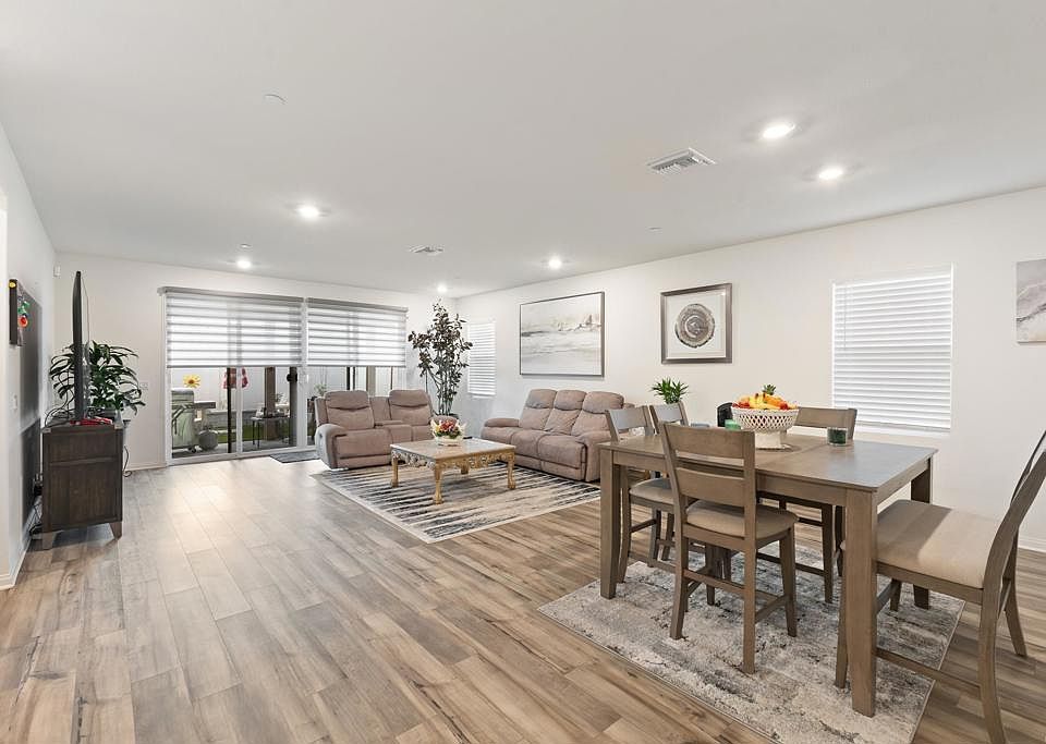 1st image of 25709 Buckeye Meadow Ln