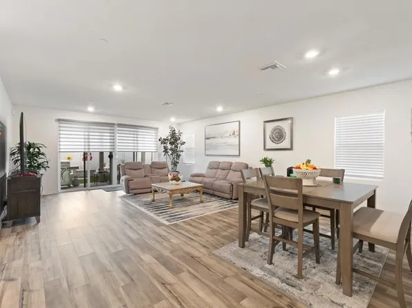 25709 Buckeye Meadow Ln, Homeland, CA 92548